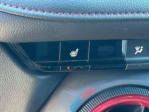 Used 2019 Chevrolet Blazer RS image 35