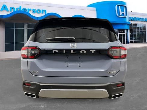 New 2026 Honda Pilot Touring image 4