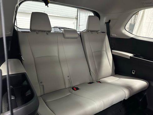 Used 2025 Toyota Grand Highlander AWD image 59