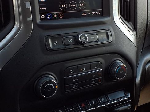 Used 2021 Chevrolet Silverado 1500 Custom AWD/4WD image 9