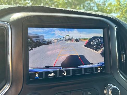 Used 2022 GMC Sierra 2500 AT4 w/ Gooseneck/5TH Wheel Package AWD/4WD image 28