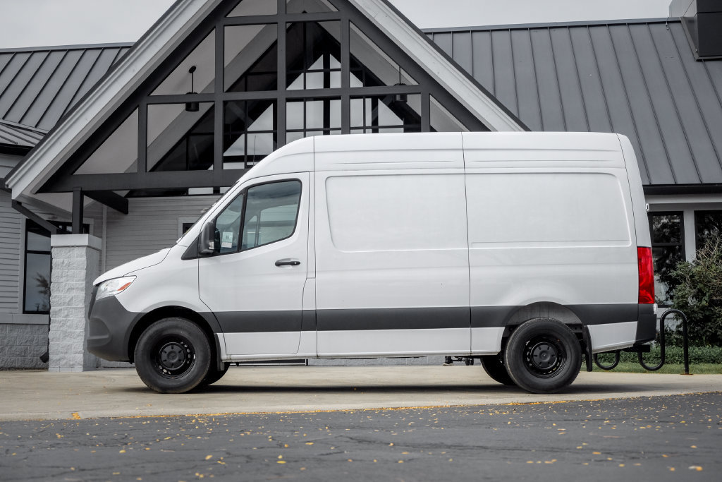 New 2025 Mercedes-Benz Sprinter 2500 image 3