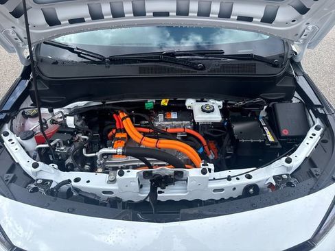 New 2027 Chevrolet Bolt LT w/ Comfort Package FWD image 22