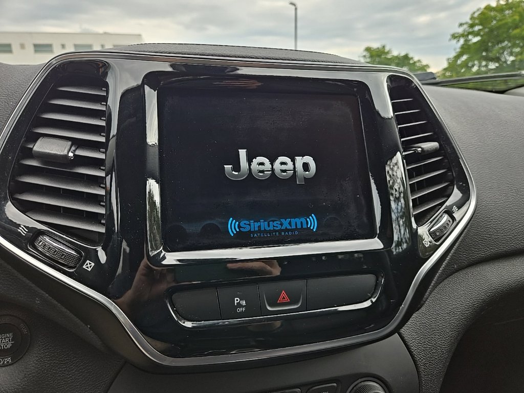 Used 2019 Jeep Cherokee Limited AWD/4WD image 22