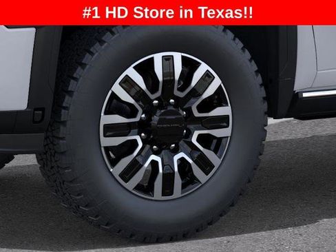 New 2026 GMC Sierra 3500 Denali Ultimate AWD/4WD image 9