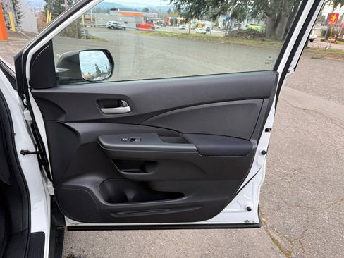 Used 2016 Honda CR-V SE image 17