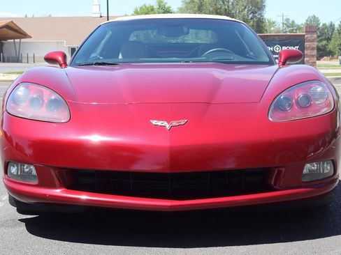 Used 2006 Chevrolet Corvette Convertible w/ Preferred Equipment Group RWD image 13