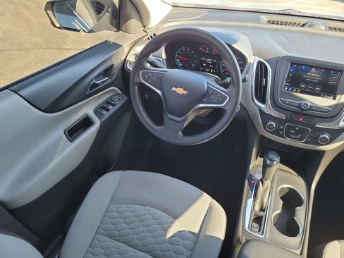 Used 2019 Chevrolet Equinox LS FWD image 14