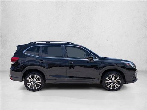 Used 2023 Subaru Forester Limited AWD/4WD image 4