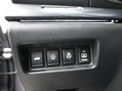 Used 2022 Nissan Maxima Platinum w/ Sport Mat Group FWD image 22