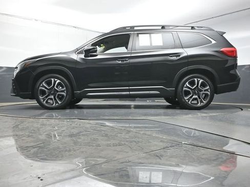 Used 2023 Subaru Ascent Limited AWD/4WD image 37