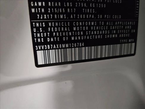 Used 2021 Volkswagen Tiguan SE w/ Panoramic Sunroof Package FWD image 24