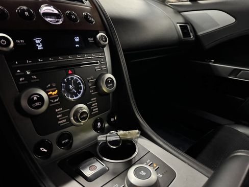 Used 2011 Aston Martin Rapide image 26