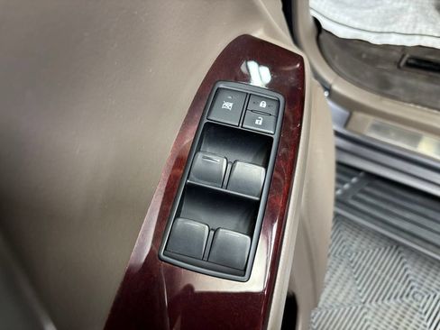 Used 2018 Lexus GX 460 Premium w/ Premium Package AWD/4WD image 13