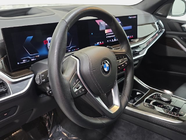 Certified 2024 BMW X5 xDrive40i w/ Premium Package AWD/4WD image 12