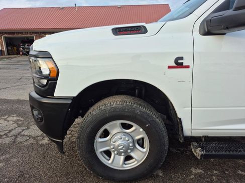 Used 2024 RAM 3500 Tradesman w/ Safety Group AWD/4WD image 11