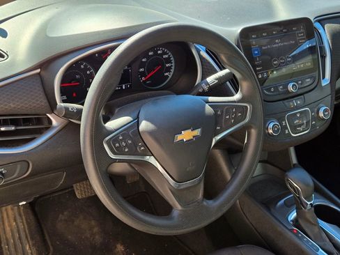 Used 2024 Chevrolet Malibu LS FWD image 9