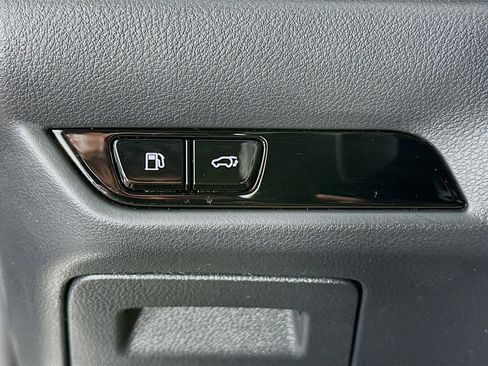 Used 2025 Lexus NX 350h AWD w/ Premium Package image 10