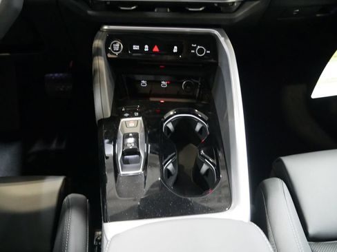 New 2025 Audi Q5 Premium Plus image 39