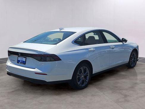 Used 2024 Honda Accord EX image 4