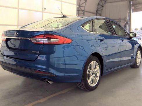 Used 2018 Ford Fusion S FWD image 3