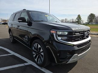 Used 2025 Ford Expedition Platinum w/ Driver's Package 360° Tour