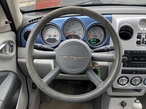 Used 2006 Chrysler PT Cruiser image 18