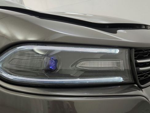 Used 2015 Dodge Charger SE RWD image 35