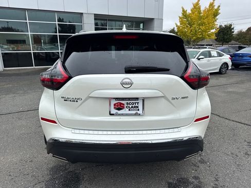 Used 2024 Nissan Murano SV image 4