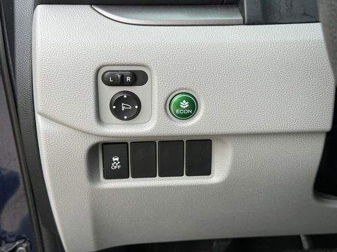 Used 2017 Honda Pilot EX image 18