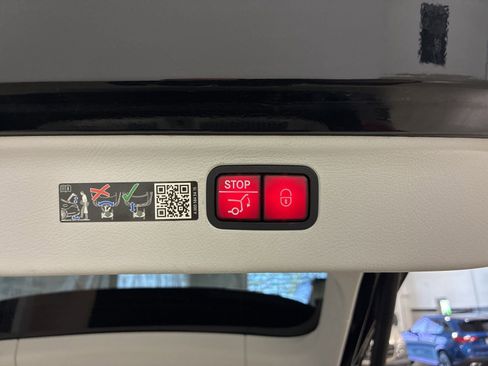 Used 2023 Mercedes-Benz EQS 580 4MATIC SUV image 6