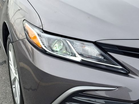 Used 2024 Toyota Camry LE image 9