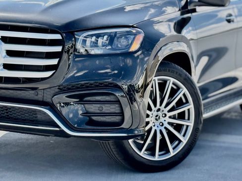 New 2026 Mercedes-Benz GLS 580 4MATIC image 4