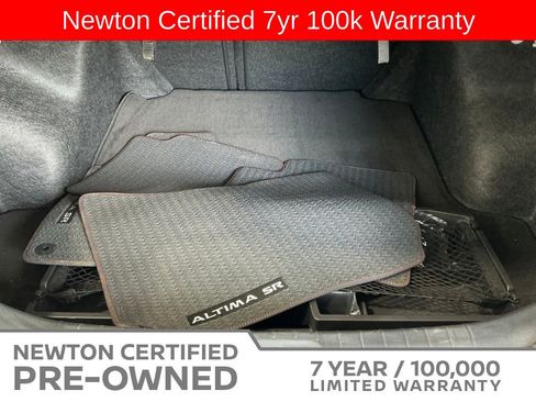 Used 2025 Nissan Altima 2.5 SR FWD image 9