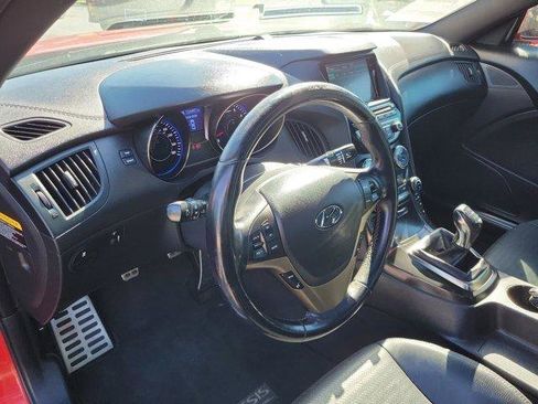 Used 2013 Hyundai Genesis 3.8 RWD image 17