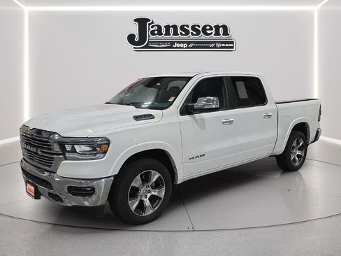 Used 2022 RAM 1500 Laramie AWD/4WD image 1
