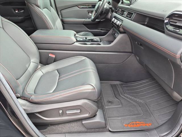 Certified 2024 Honda Pilot TrailSport image 22