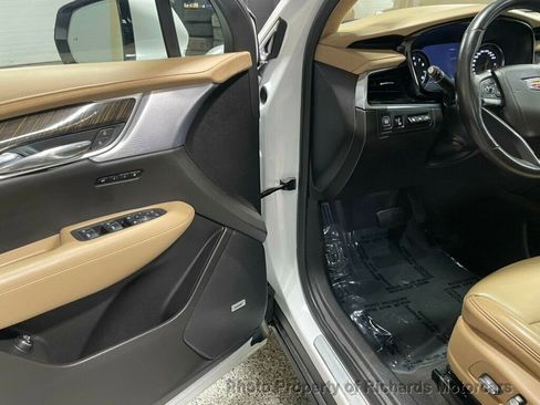 Used 2024 Cadillac XT6 Premium Luxury w/ Platinum Package image 11