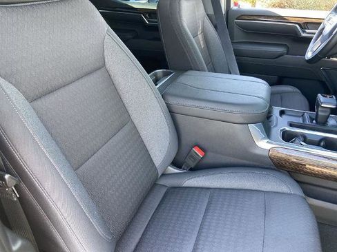 Used 2023 GMC Sierra 1500 Elevation image 23