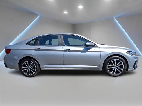 Used 2026 Volkswagen Jetta Sport FWD image 7