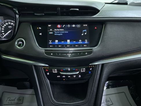 Used 2017 Cadillac XT5 Platinum w/ Driver Assist Package image 21