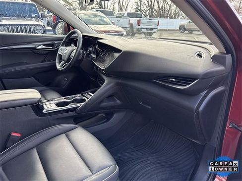 Used 2023 Buick Envision Essence image 32
