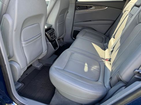 Used 2019 Lincoln Nautilus Reserve w/ Driver Assistance Package FWD image 14
