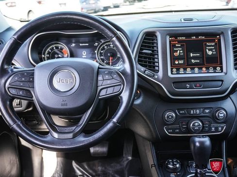 Used 2019 Jeep Cherokee Trailhawk w/ Cold Weather Group image 2