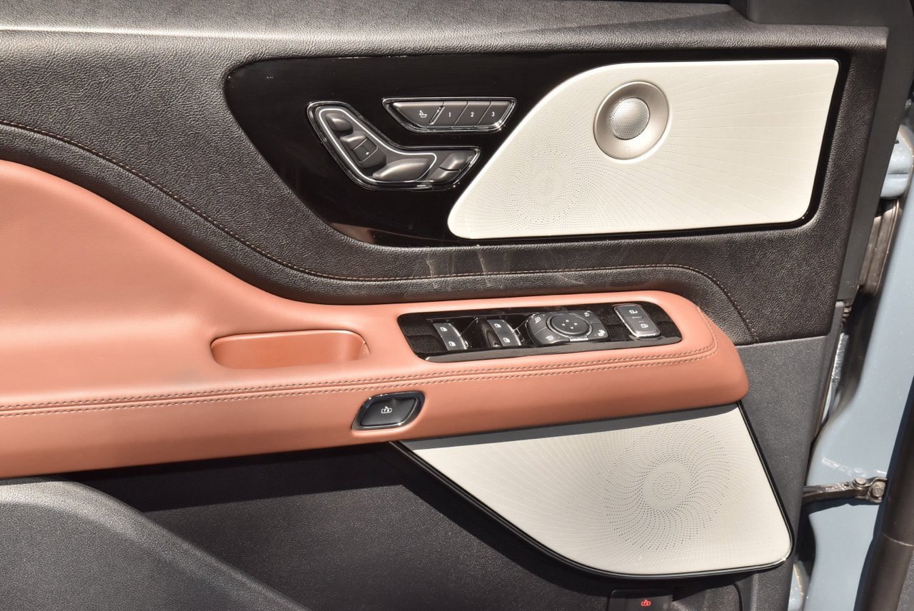 New 2027 Lincoln Aviator Reserve AWD/4WD image 36