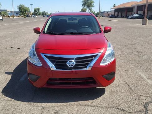 Used 2015 Nissan Versa SV FWD image 3