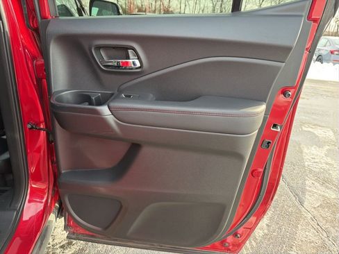 Certified 2025 Honda Ridgeline Black Edition image 24