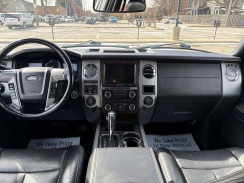 Used 2016 Ford Expedition EL Platinum image 21