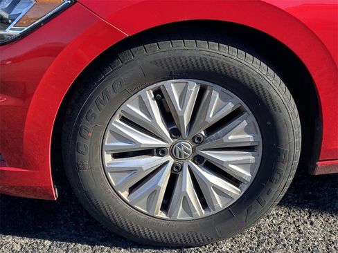 Used 2019 Volkswagen Jetta S w/ Driver Assistance Package image 10