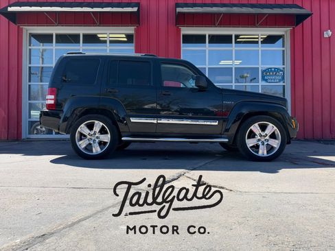 Used 2012 Jeep Liberty Limited Jet AWD/4WD image 1